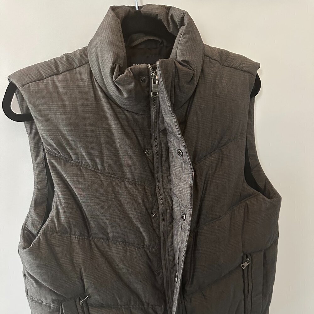 Grey Banana Republic Medium Padded Vest Jacket - Picture 2 of 11